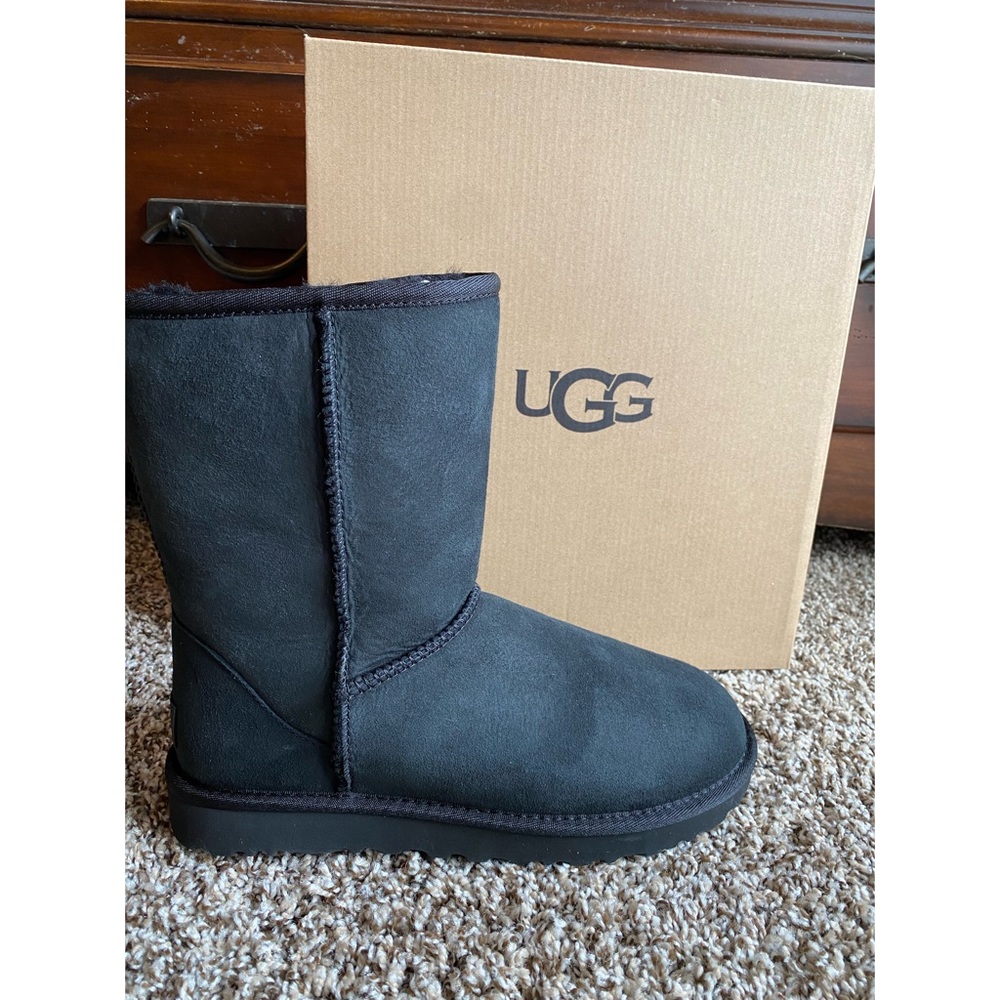 UGG Classic Black W Short II Boots